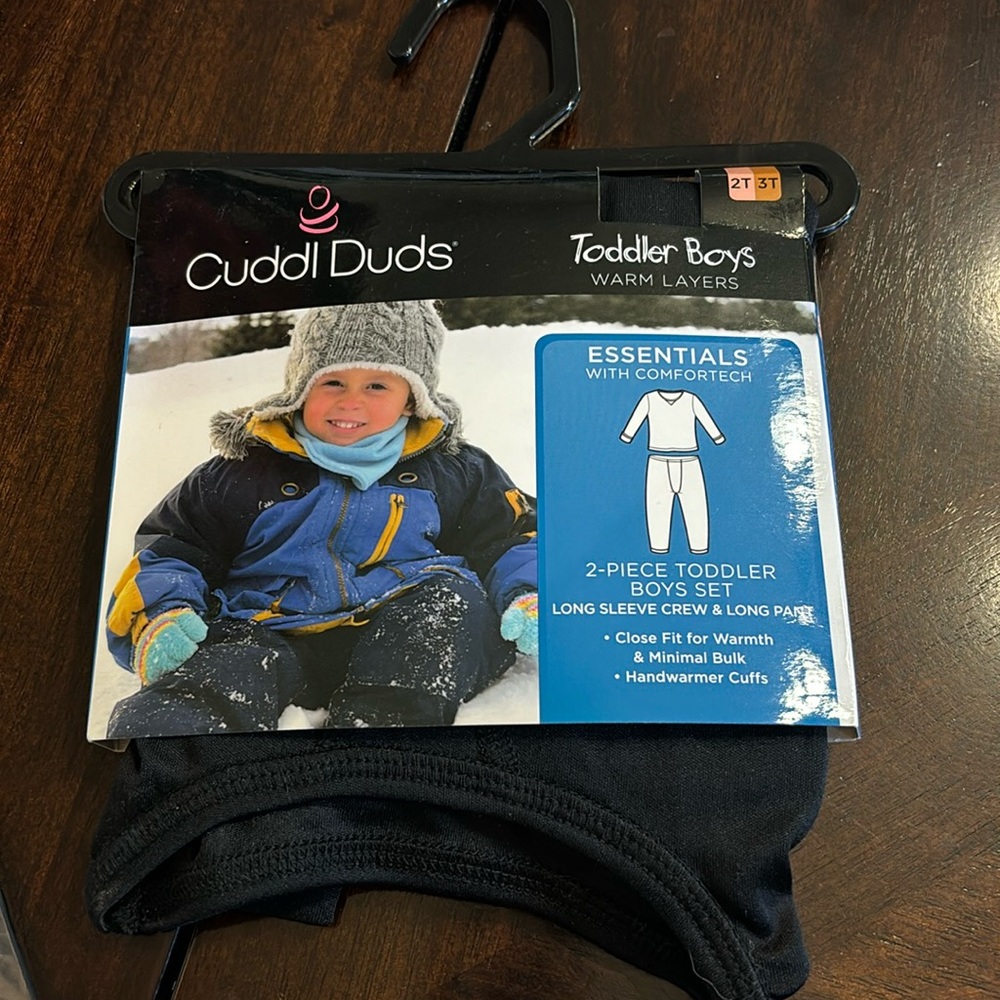 Cuddl Duds little boys, base layer, long sleeve crew and long pants.